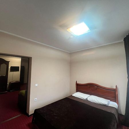 Stupari Hotel Saján Kültér fotó
