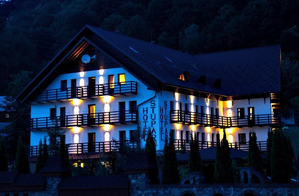 Stupari Hotel Saján Kültér fotó