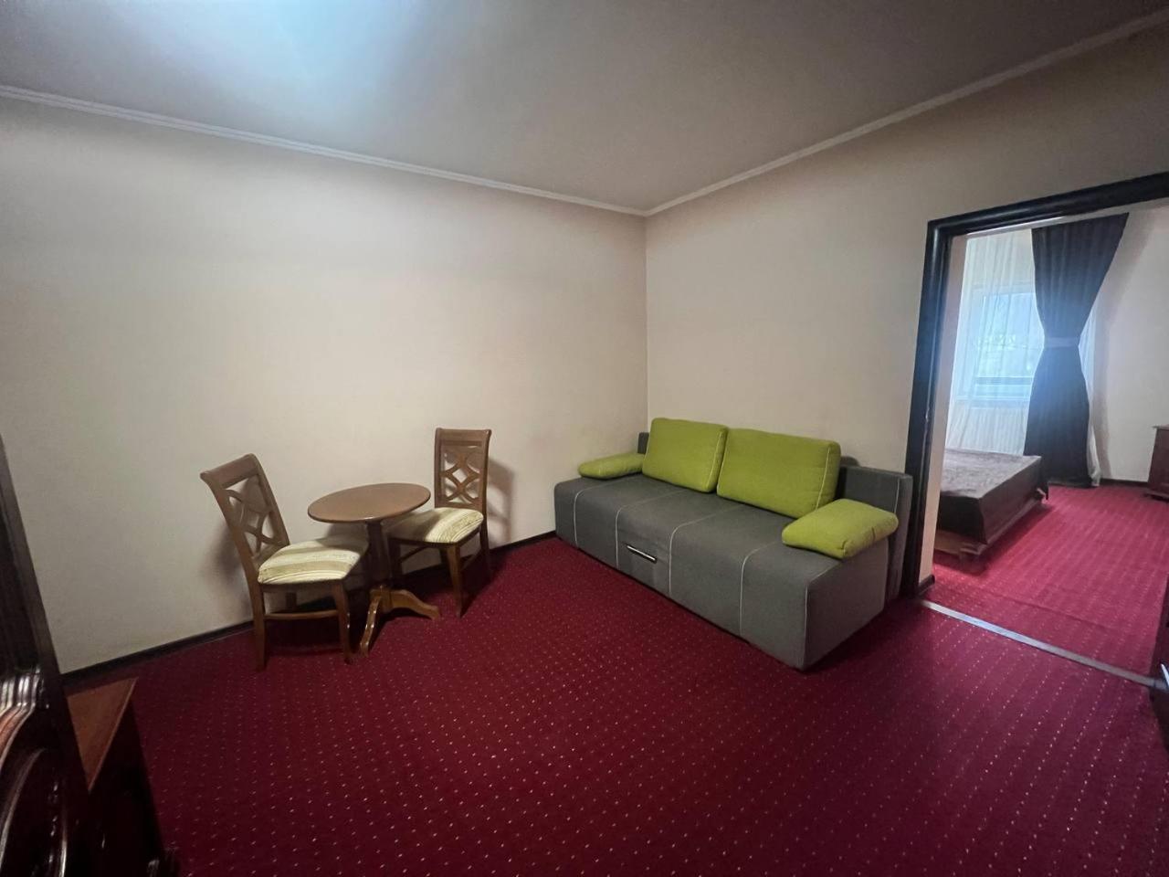 Stupari Hotel Saján Kültér fotó