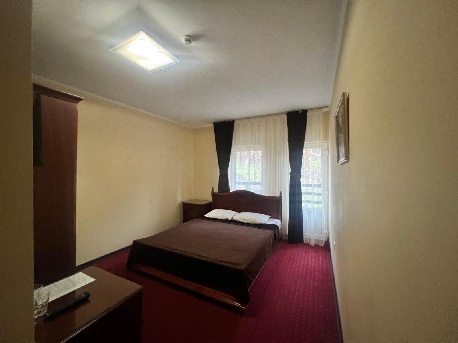 Stupari Hotel Saján Kültér fotó