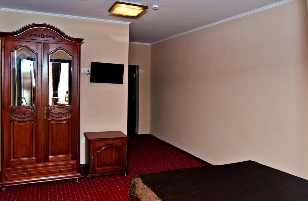 Stupari Hotel Saján Szoba fotó