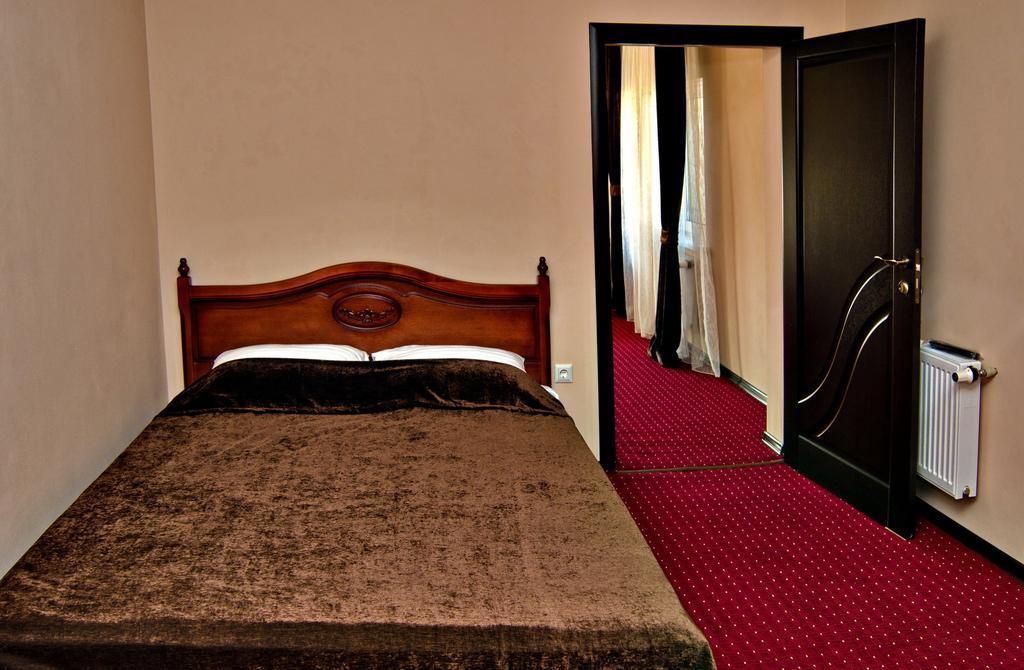 Stupari Hotel Saján Szoba fotó