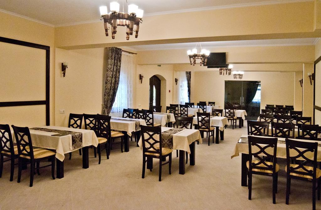Stupari Hotel Saján Kültér fotó